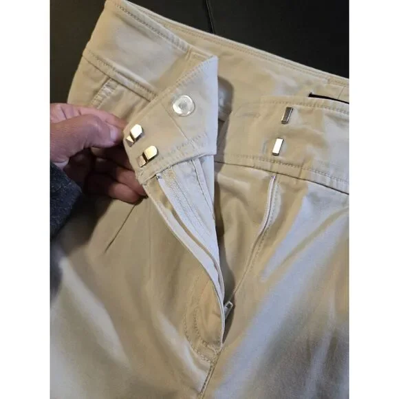 Ann Taylor LOFT Women's Khaki Cropped Pants Size 10 - Picture 3 of 5